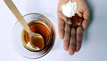 A mixture of baking soda and honey is a popular remedy for increasing blood circulation in the penis